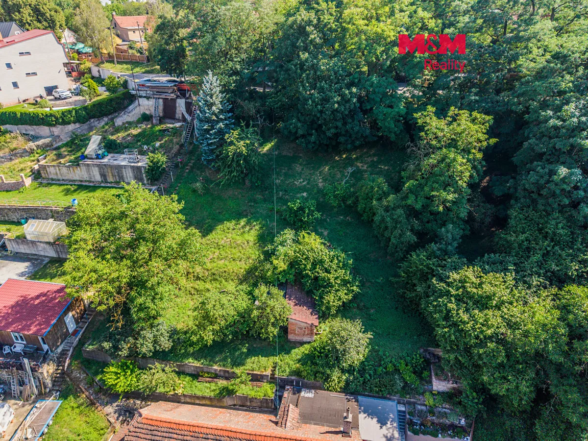 Prodej stavebního pozemku 1176 m²
